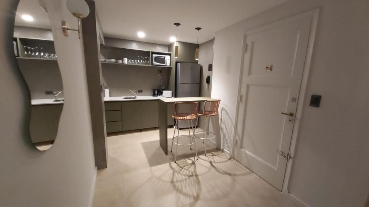 Apartment Mar & Wine Pinot Noir